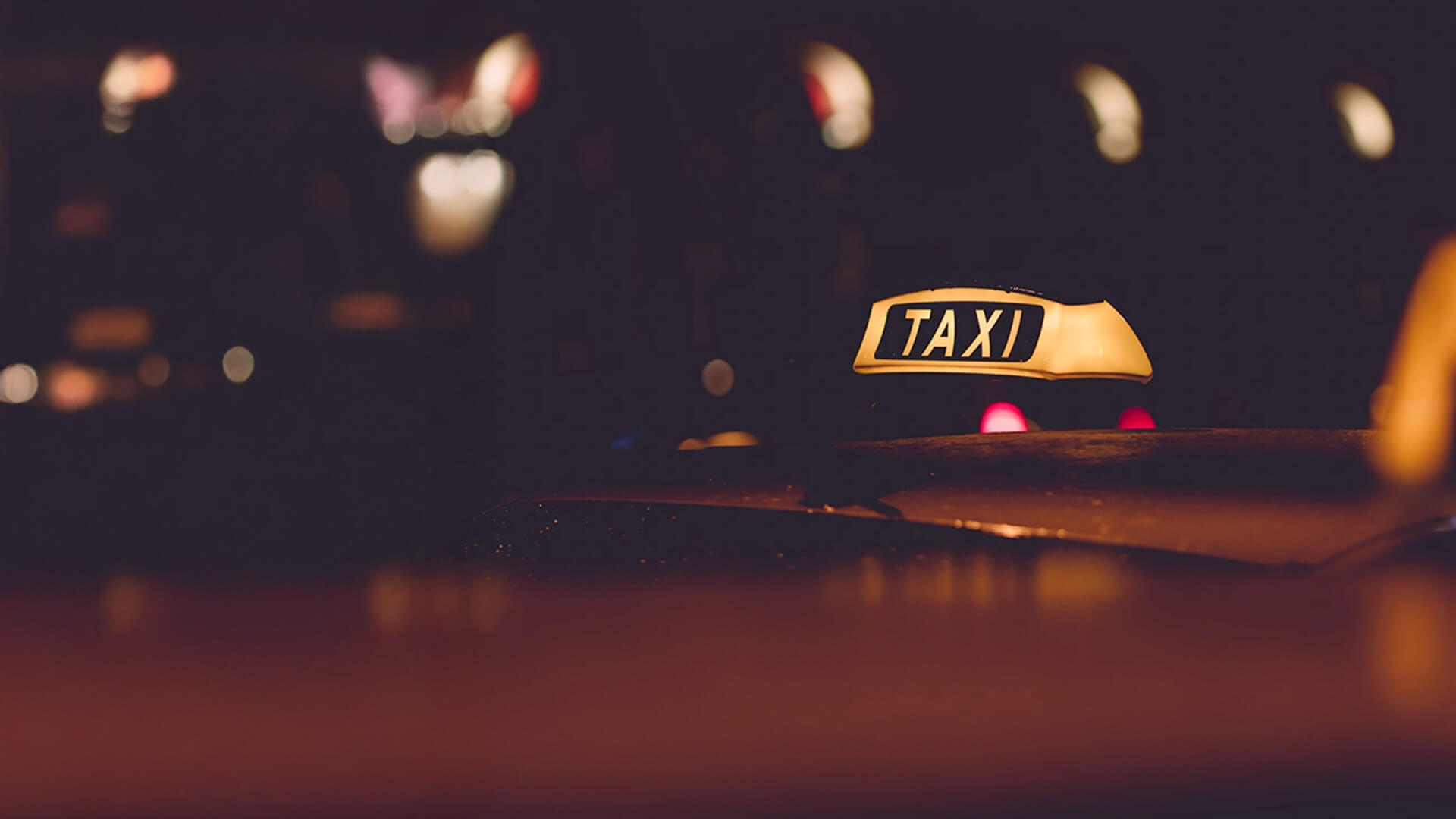 Unsere Leistungspakete für Taxi und Mietwagen: Premium/Exklusiv