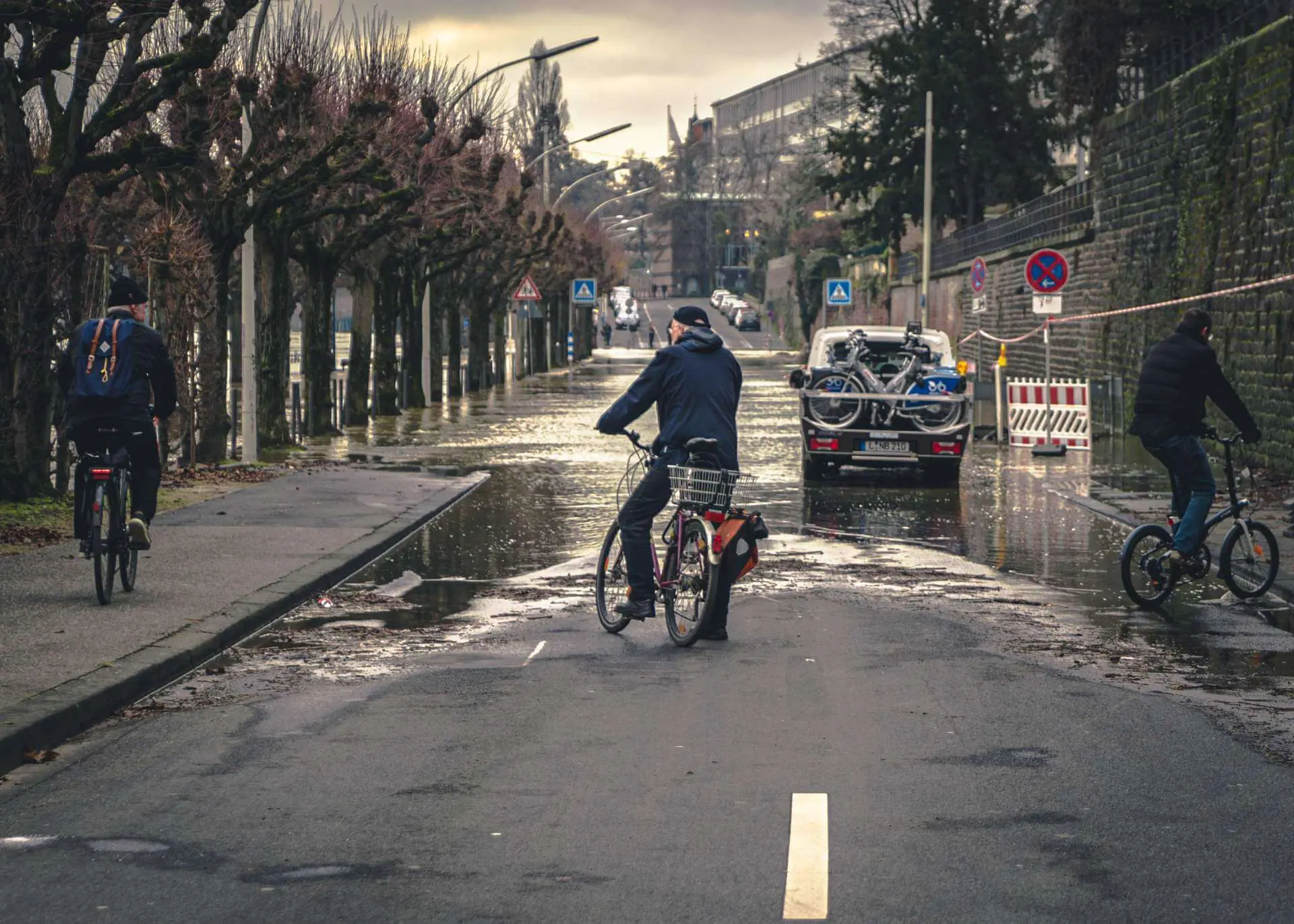 Hochwasser-Wracks sind gefragt